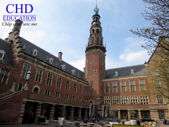  Đại học Leiden