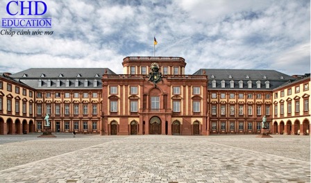 Đại học Mannheim