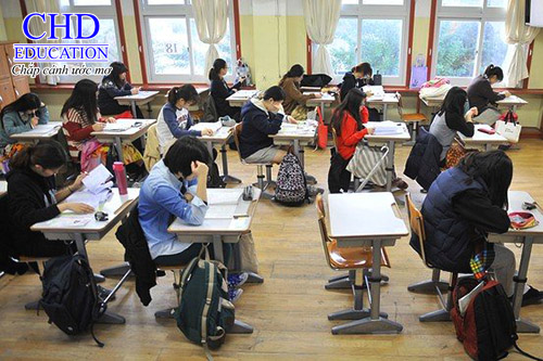 Học sinh Hàn Quốc gặp áp lực lớn trong việc thi cử