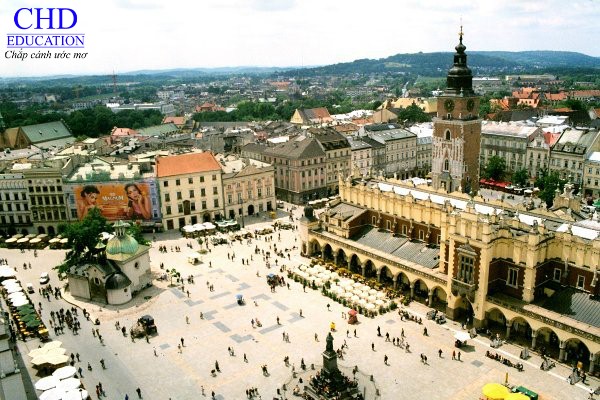 Học tập tại thủ đô văn hóa tinh thần Krakow Ba Lan