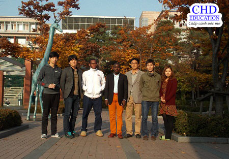 Sinh viên Trường Đại học Kookmin University (2)