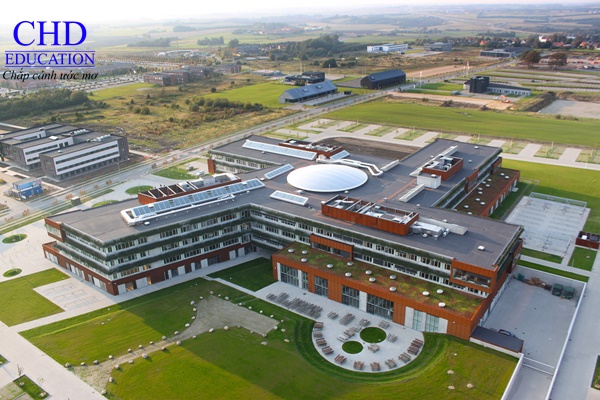 Trường Đại học VIA - VIA University College 