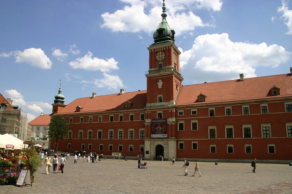 Ưu đãi lớn cho du học sinh quốc tế tại Ba Lan