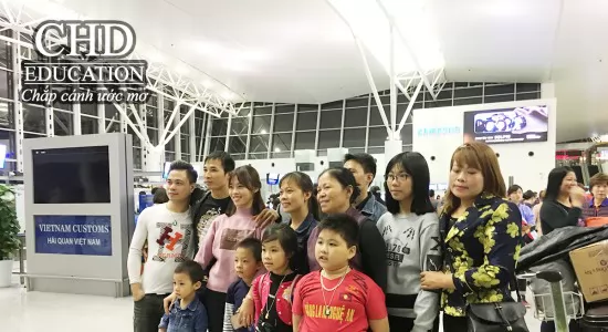 Du học sinh tại Sân Bay