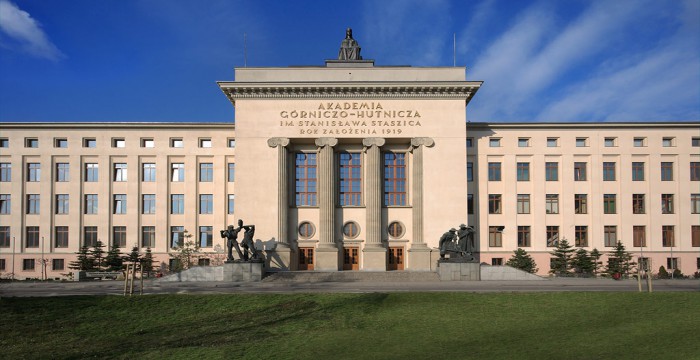 Top 5 trường đại học hàng đầu Ba Lan