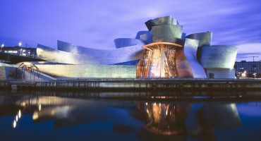 BẢO TÀNG GUGGENHEIM BILBAO - TUYỆT TÁC THỜI HIỆN ĐẠI