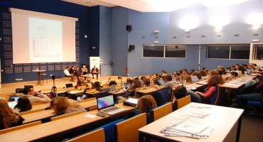 Giới thiệu trường LA ROCHELLE - Đại Học Thương Mại tại Pháp