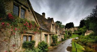 TÂY BAN NHA VÀ NHỮNG ĐIỀU THÚ VỊ