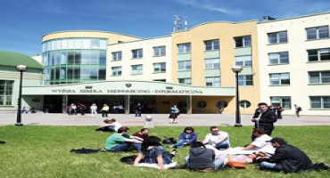Vistula University - Study abroad in Poland