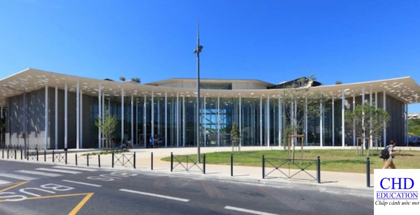 trường đại học có học phí rẻ nhất nước pháp Montpellier