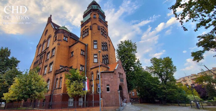 Đại học Công nghệ Poznan Ba ​​Lan