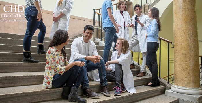 sinh viên tại trường đại học y khoa vienna