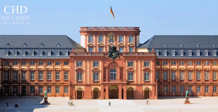 Đại học Mannheim