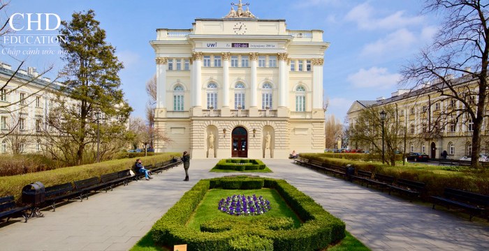 Đại học Warsaw Ba Lan