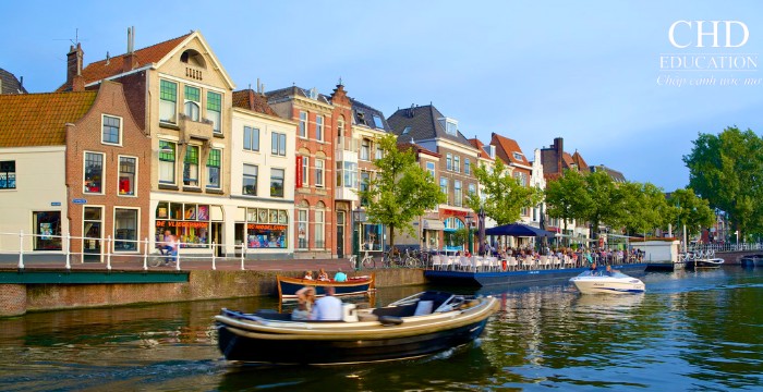 thành phồ leiden hà lan