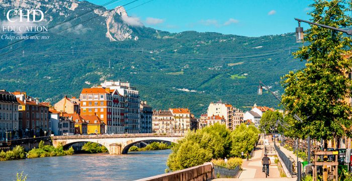 Grenoble - thành phố lý tưởng để du học Pháp