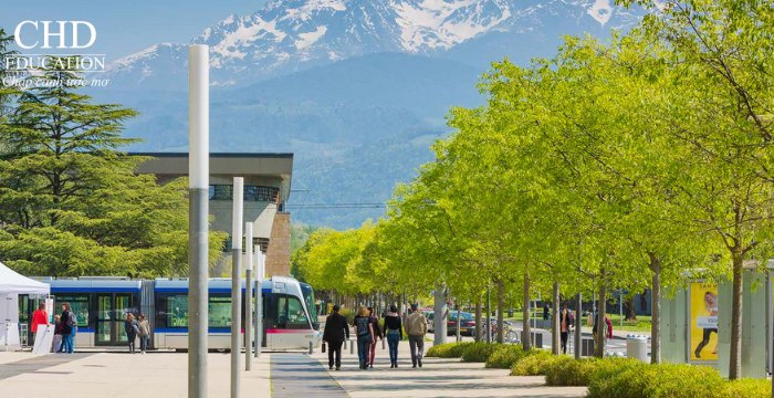học KHMT tại Đại học Grenoble Alpes