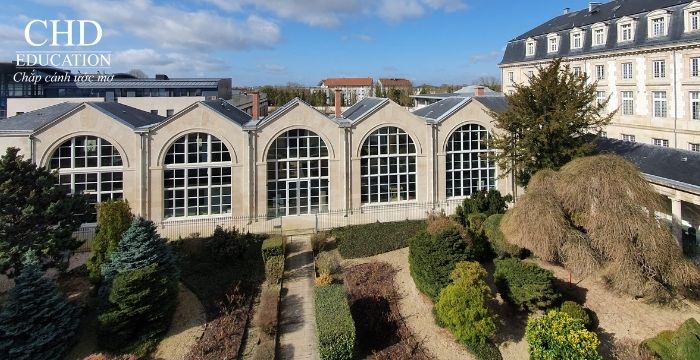 Arts et Métiers