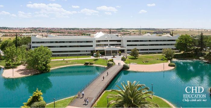  trường đại học có học phí thấp tại Tây Ban Nha