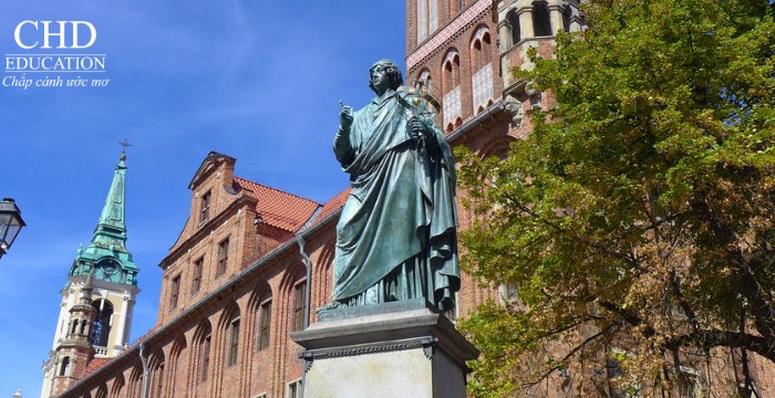 Đài tưởng niệm Nicolaus Copernicus Ba Lan