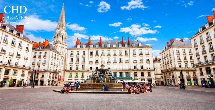 học tại thành phố Nantes