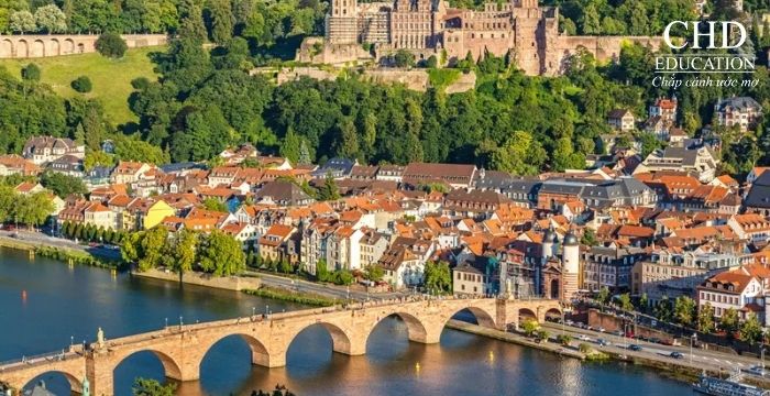 Berlin và Heidelberg