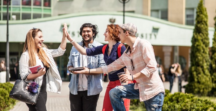 du học Ba Lan bằng tiếng Ba Lan