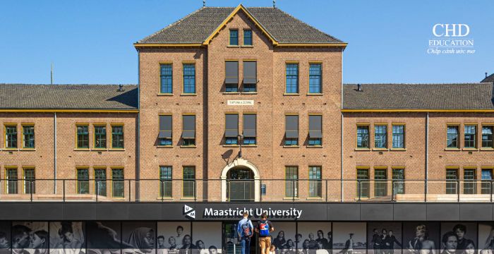 Có cần biết tiếng Hà Lan để học