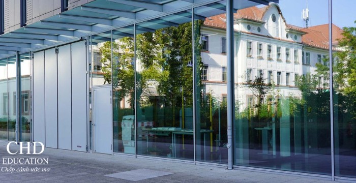 học tại Đại học KHUD Aschaffenburg