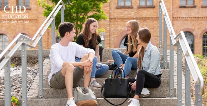 sinh viên Đại học Khoa học Ứng dụng Aschaffenburg