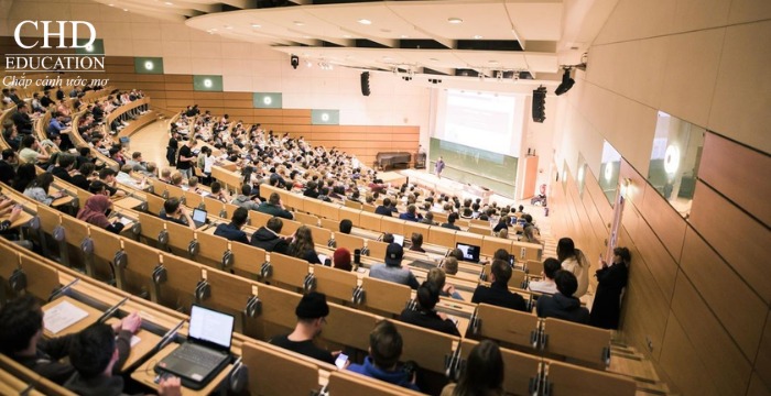 học tại Đại học Công nghệ Hamburg