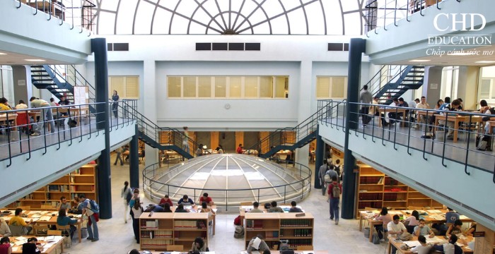 thư viện đại học Seville