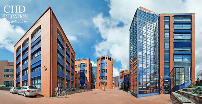 Đại học KHUD Bremerhaven