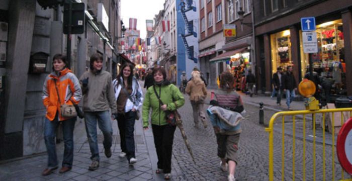 5 CÁCH THỨC ĐI LẠI TIẾT KIỆM DÀNH CHO DU HỌC SINH Bỉ