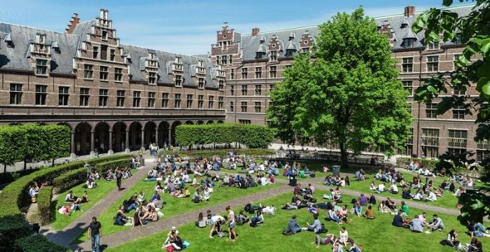 DU HỌC BỈ: TOP 5 TRƯỜNG ĐẠI HỌC ĐÀO TẠO NGÀNH KINH TẾ TỐT NHẤT CHO SINH VIÊN QUỐC TẾ