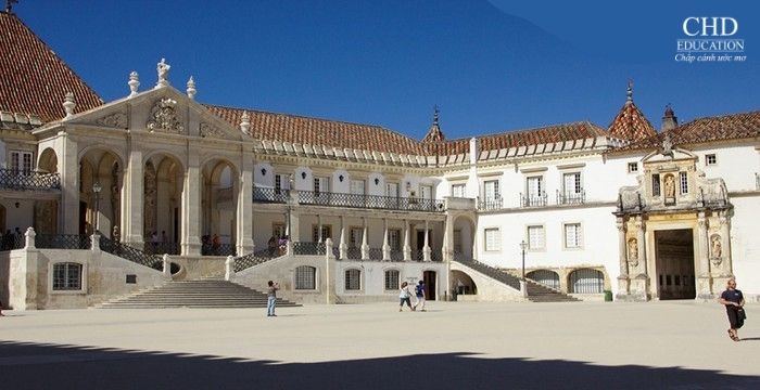SO SÁNH ĐẠI HỌC PORTO VÀ ĐẠI HỌC COIMBRA