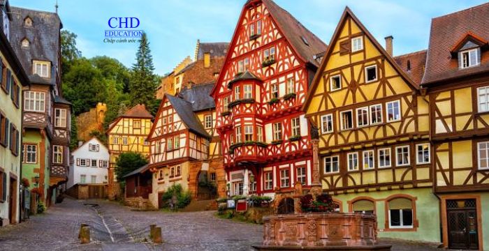  Sinh viên quốc tế tại Đức trang trải bằng cách nào?