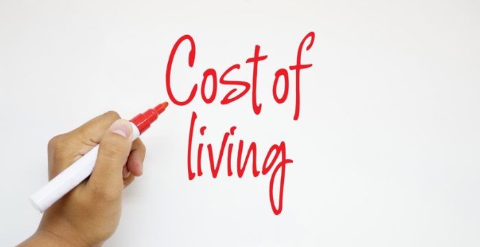 CHI PHÍ DU HỌC BA LAN TẠI THỦ ĐÔ WARSAW 2025: THÔNG TIN CHI TIẾT VÀ CẬP NHẬT