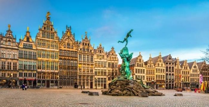 ƯU VÀ NHƯỢC ĐIỂM KHI DU HỌC TẠI CÁC THÀNH PHỐ LỚN CỦA BỈ – SO SÁNH BRUSSELS, LEUVEN, ANTWERP VÀ GHENT