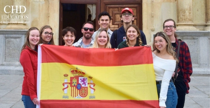 học tại Đại học Alcala