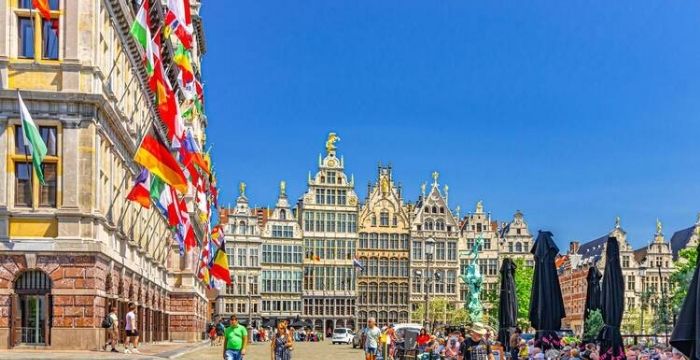 SO SÁNH CHI PHÍ SINH HOẠT DU HỌC TẠI 4 THÀNH PHỐ Ở BỈ