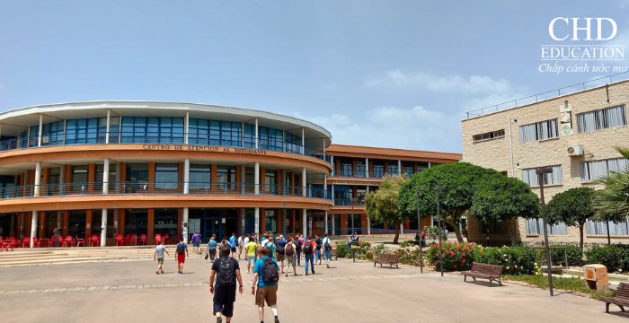 học tại Đại học Almería