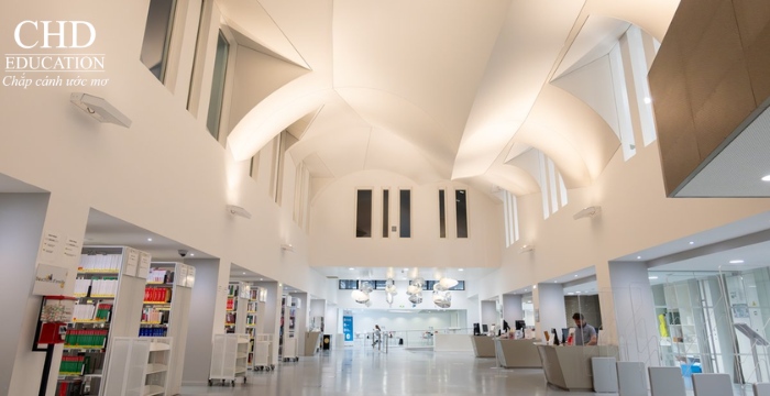 cơ sở vật chất của Đại học Tổng hợp Paris-Panthéon-Assas