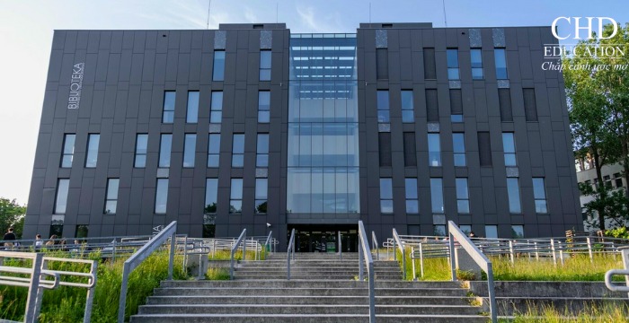 thư viện Đại học Zielona Góra Ba Lan