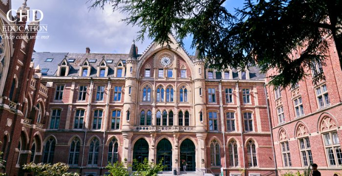 Đại học Công giáo Lille Pháp