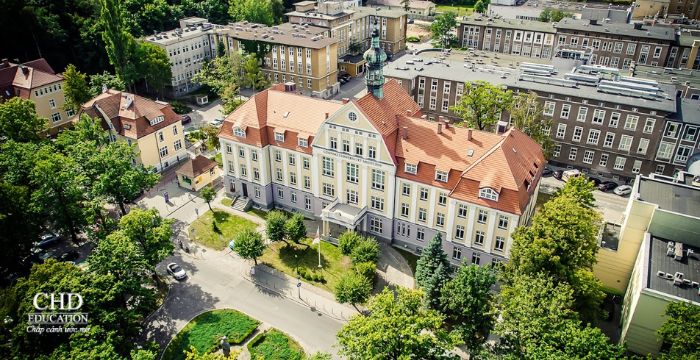 Học tiếng Anh vẫn có thể kết hợp tiếng Ba Lan