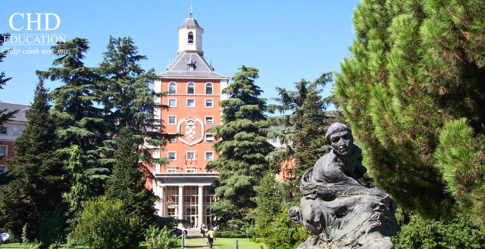 ngành tâm lý học tại Đại học Complutense Madrid