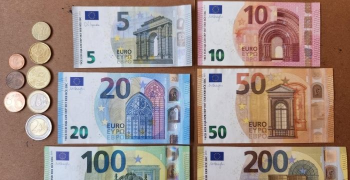 DU HỌC PHÁP CẦN BAO NHIÊU TIỀN?