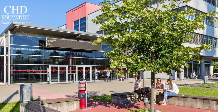 học tại Đại học KHUD Carinthia