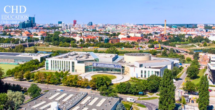 học ngành hàng không tại Đại học Công nghệ Poznan